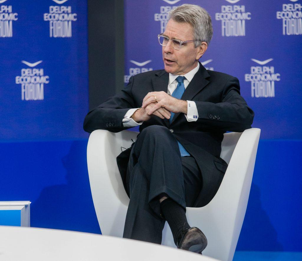 Πάιατ : Όλα τα νησιά έχουν τα ίδια δικαιώματα με την ηπειρωτική χώρα