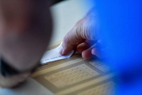Πανελλαδικές: Το μεγαλύτερο σκάνδαλο στην Ελλάδα – Διέρρεαν τα θέματα σε φροντιστήρια