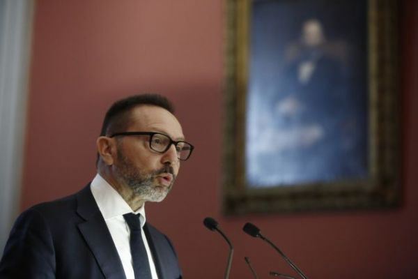 Αύριο στις 11:00 στο Προεδρικό Μέγαρο η ορκωμοσία του Στουρνάρα