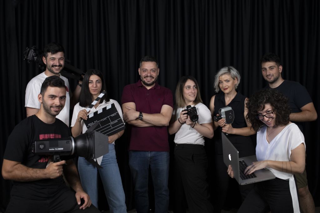 World Day : Η δημιουργική ομάδα από τη Θεσσαλονίκη που οπτικοποιεί τις... Παγκόσμιες Ημέρες
