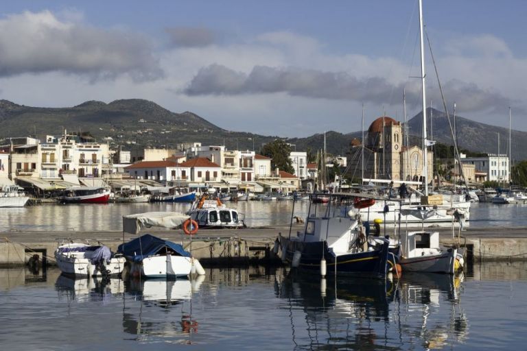 Συναγερμός στην Αίγινα – Θετικός στον κοροναϊό άνδρας που ήρθε από το εξωτερικό