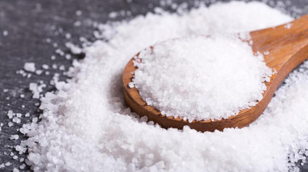 «Σκοτώνει» το αλάτι – Πόση ημερήσια κατανάλωση προτείνει ο ΠΟΥ | in.gr