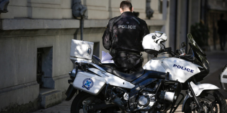 Τροχαίο με μοτοσικλέτα της αστυνομίας στο Χαλάνδρι