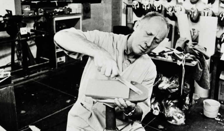 «Στο σφυρί» συλλεκτικό ζευγάρι αθλητικά παπούτσια