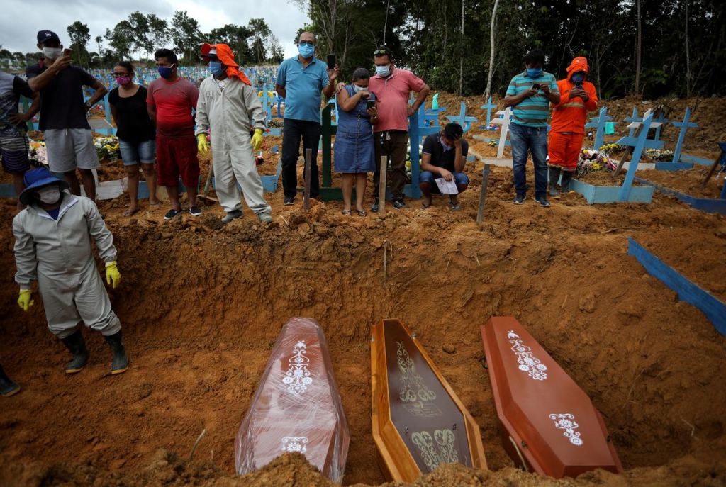 Καλπάζει ο κοροναϊός στη Βραζιλία : 1.374 νέοι θάνατοι σε ένα 24ωρο