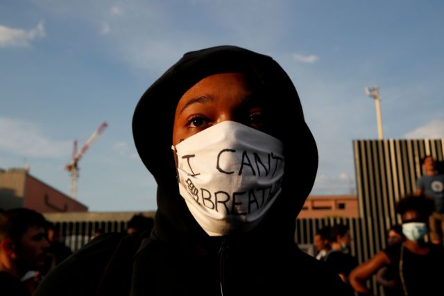 «I can’t breathe»: Το κίνημα που ένωσε τον κόσμο κατά του ρατσισμού