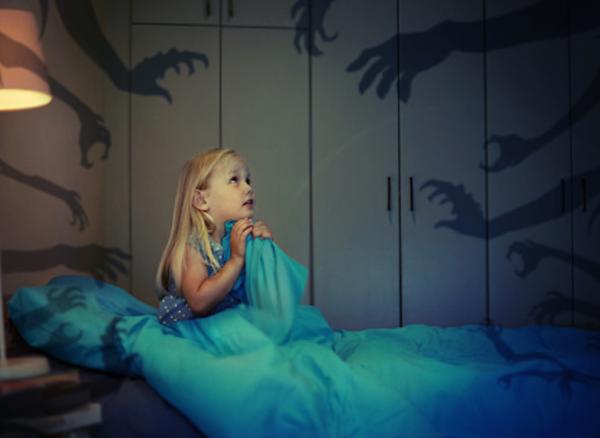 Πώς αντιμετωπίζουμε καλύτερα τους φόβους των παιδιών;