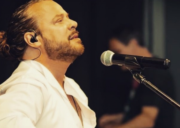 Χρήστος Δάντης : Το «Δεν υπάρχει Θεός» εκφράζει την ανησυχία του καθημερινού ανθρώπου