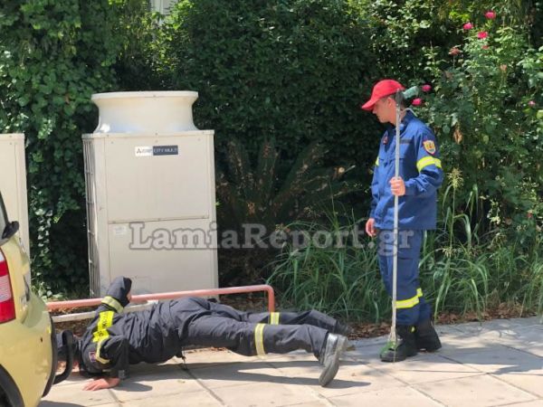 Φίδι προκάλεσε πανικό σε πολυκατοικία στη Λαμία