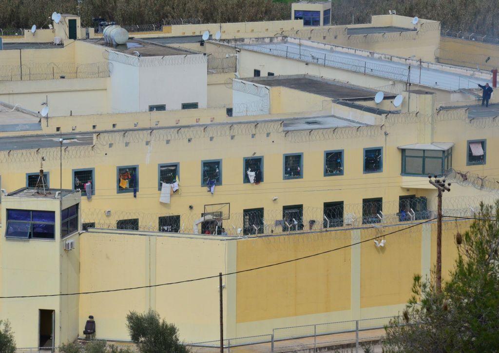 Φυλακές Ναυπλίου : Κατασχέθηκαν ναρκωτικά, μαχαίρια και κινητά τηλέφωνα