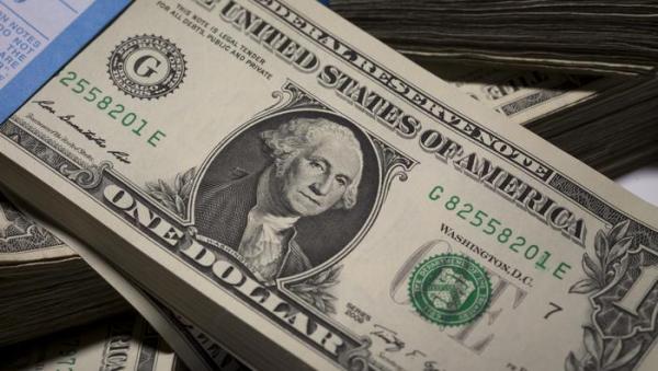FOREX-Dollar dips, Aussie outperforms as investors weigh coronavirus impact