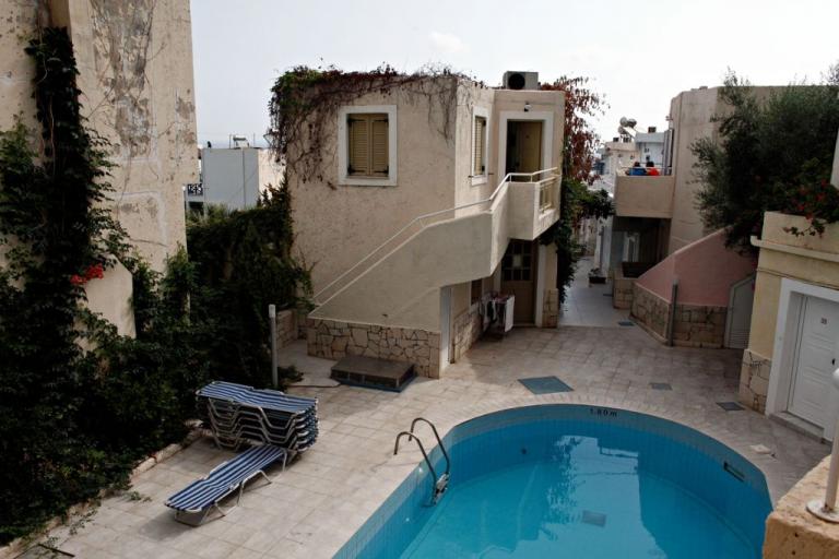 Με απευθείας ανάθεση η μίσθωση τουριστικών καταλυμάτων για ανάγκες δημόσιας υγείας