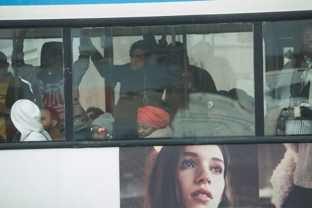 Προσφυγικό: Κλειστή δομή στα Μέγαρα εξετάζει η κυβέρνηση