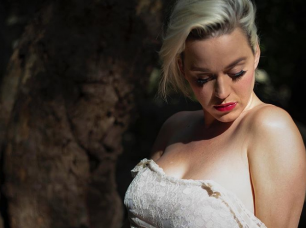 Συγκλονίζει η Κέιτι Πέρι : Σκεφτόμουν να δώσω τέλος στη ζωή μου