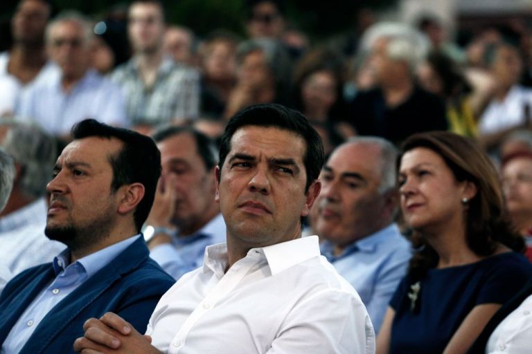 Ο ΣΥΡΙΖΑ αντιμέτωπος με τον εαυτό του και την ιστορία του – Γιατί ο Παππάς «έκαψε» τον φίλο του Αλέξη Τσίπρα