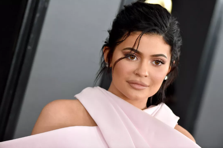 Αυτοί είναι οι διάσημοι που γκουγκλάραμε περισσότερο στην καραντίνα