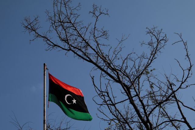 Μάχη εντυπώσεων στη Λιβύη από τα στρατόπεδα Σάρατζ - Χαφτάρ