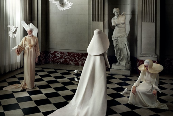 «Heavenly Bodies»: Online έκθεση με τα «ουράνια σώματα» του diCorcia