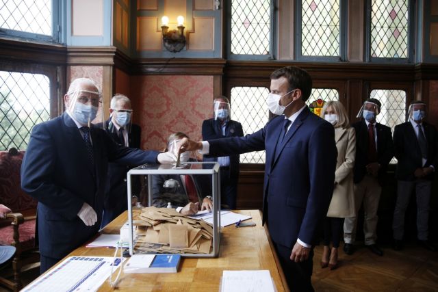 Γαλλία: Ήττα Μακρόν στις δημοτικές εκλογές – «Πράσινες» βάφτηκαν οι περισσότερες πόλεις