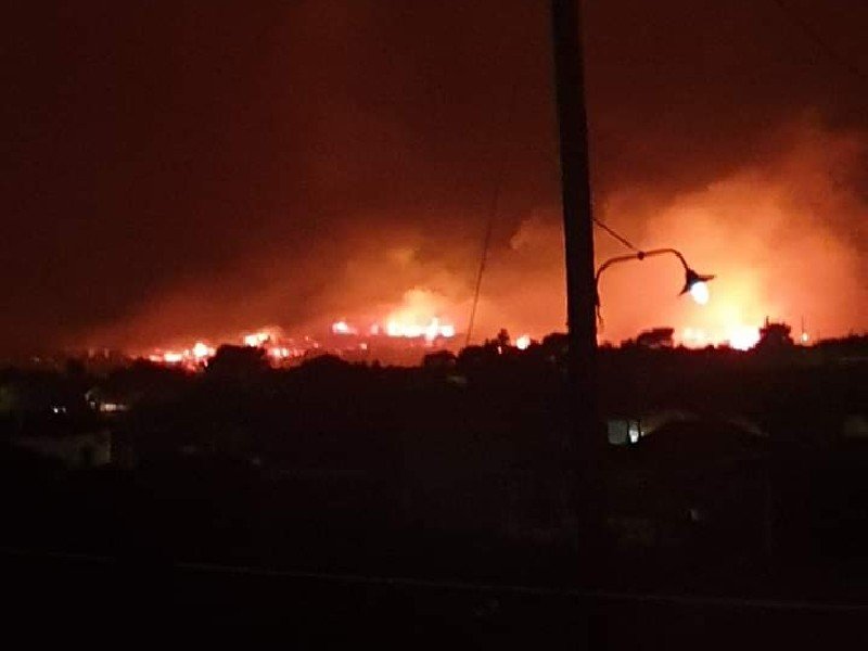 Νύχτα αγωνίας από μεγάλη πυρκαγιά στη Ζάκυνθο με υποψίες εμπρησμού