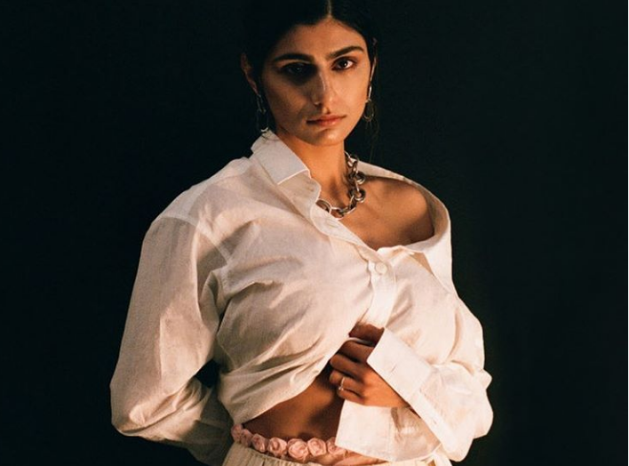 Mia Khalifa : Εκλιπαρεί τα κορίτσια να μη γυρίσουν ροζ ταινίες