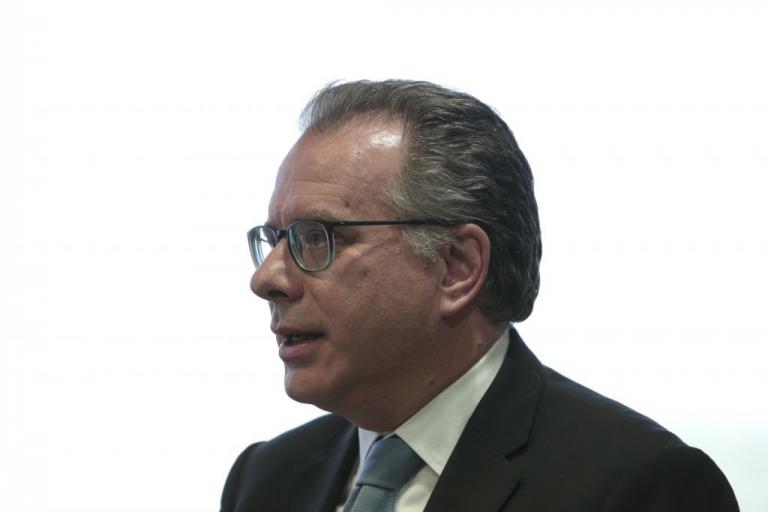 Κουμουτσάκος: Η Ελλάδα κάνει το καθήκον της με σεβασμό στα ανθρώπινα δικαιώματα