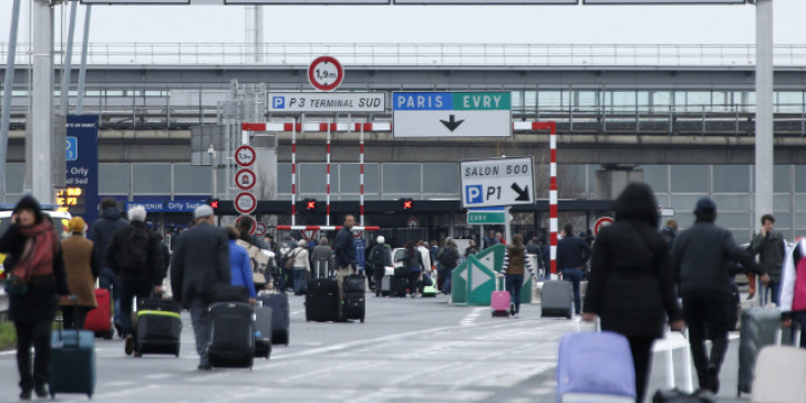 Γαλλία : Αίρονται οι περιορισμοί στα σύνορα για τους ταξιδιώτες από την ΕΕ