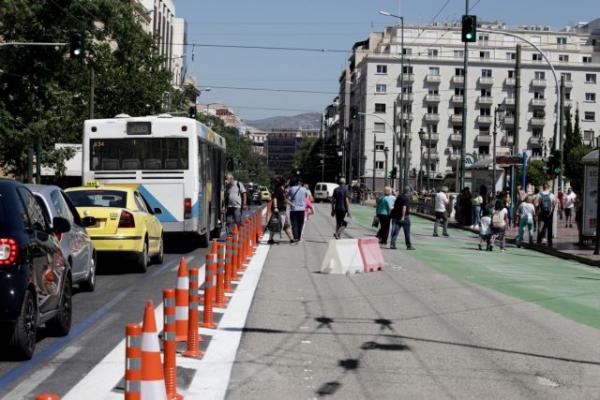 Πλήθος αντιδράσεων για τον «Μεγάλο Περίπατο της Αθήνας» – Τι απαντά ο Μπακογιάννης