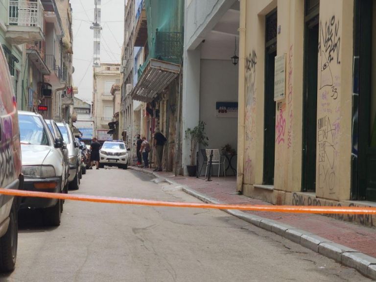 Επιχείρηση της ΕΛ.ΑΣ. στο κέντρο της Αθήνας για παρεμπόριο και ναρκωτικά