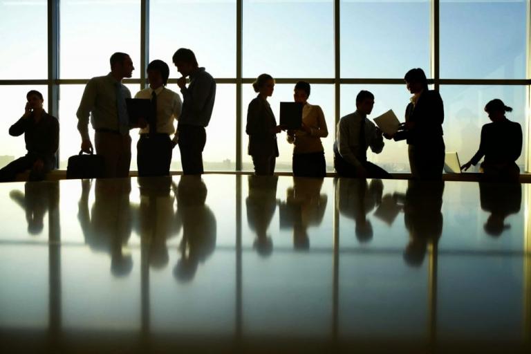 Κοροναϊός : Επιφυλακτικοί οι εργοδότες για νέες προσλήψεις