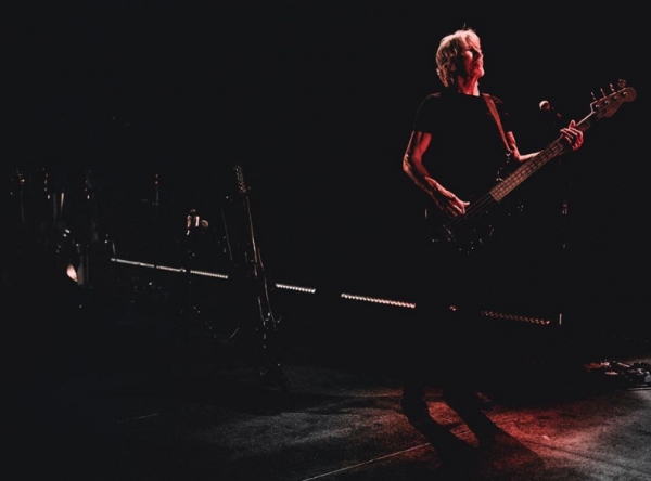 Ρότζερ Γουότερς : Ένα τραγούδι για τον πυρηνικό όλεθρο