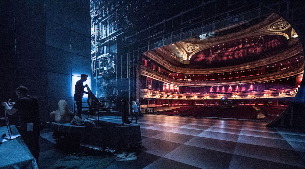 Βασιλική Όπερα του Λονδίνου: Επιστρέφει με ζωντανές παραστάσεις και online κοινό