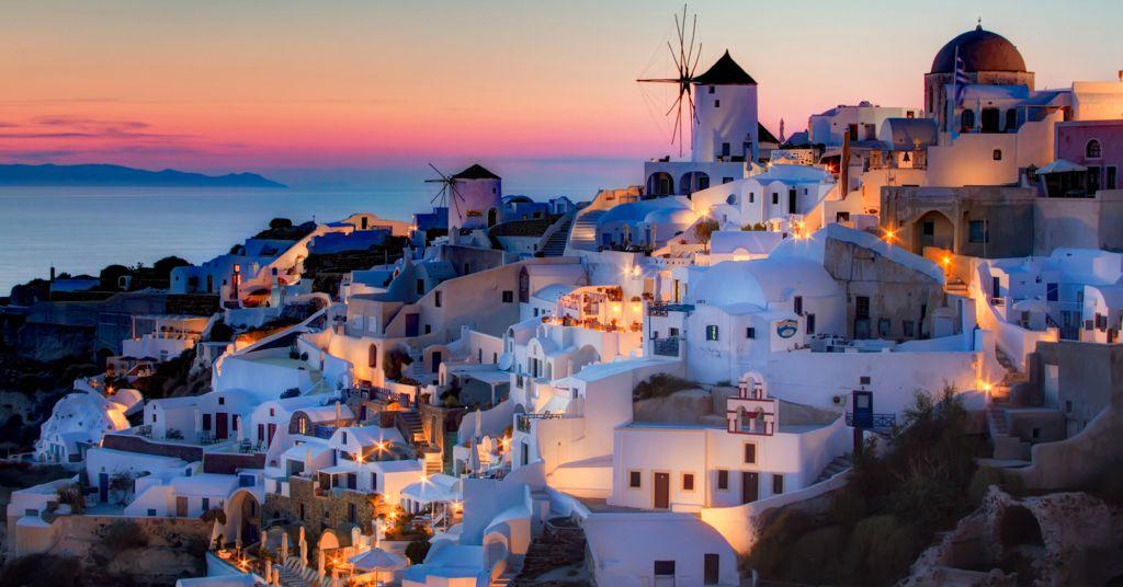 Τουρισμός : Έφτασε η μεγάλη ώρα – Η Ελλάδα είναι έτοιμη για το πιο περίεργο καλοκαίρι