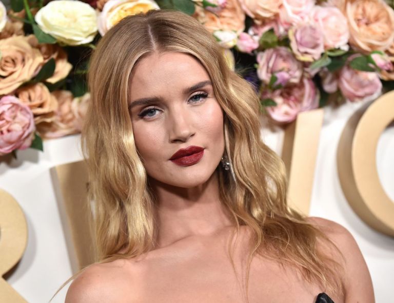 Πέντε tips περιποίησης για υγιή ξανθά μαλλιά