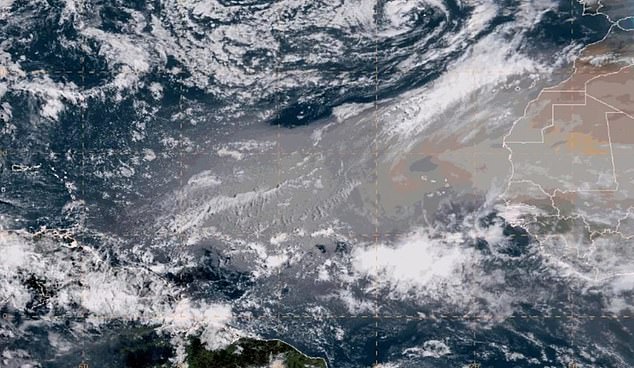 Τεράστιο σύννεφο άμμου από τη Σαχάρα θα σκεπάσει τις ΗΠΑ – Συναγερμός από μετεωρολόγους