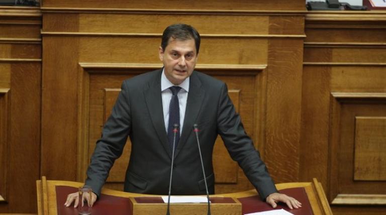 Θεοχάρης: Άνοιγμα χερσαίων συνόρων σε 2 φάσεις – Από 1η Ιουλίου οι απευθείας πτήσεις