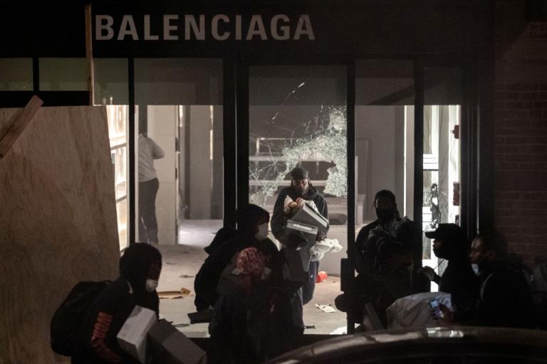 Η σιωπηλή Τρίτη, η περίπτωση Virgil Abloh και τα λογότυπα της ταραχής