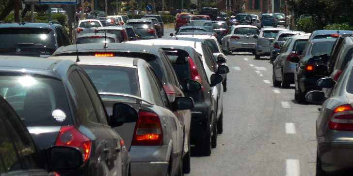 Βόλος : Απίστευτο χάος από πολύωρο μποτιλιάρισμα είκοσι χιλιομέτρων