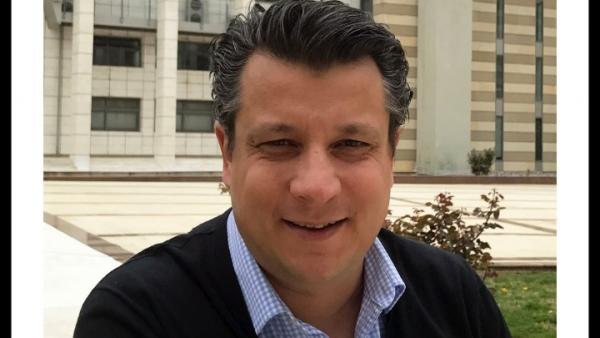 Καμπανάκι Δερμιτζάκη για κοροναϊό: Επικίνδυνη η χαλάρωση