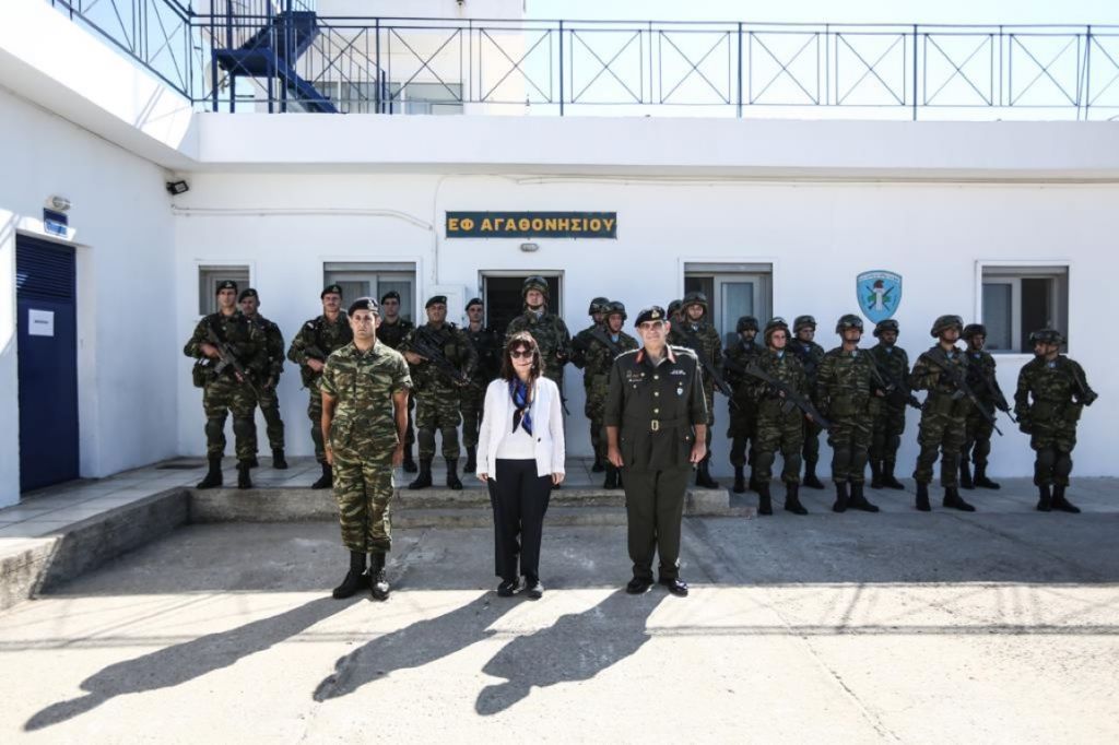 Προκαλούν τα τουρκικά ΜΜΕ για την επίσκεψη Σακελλαροπούλου στο Αγαθονήσι: «Βρέθηκε σε τουρκικό έδαφος»