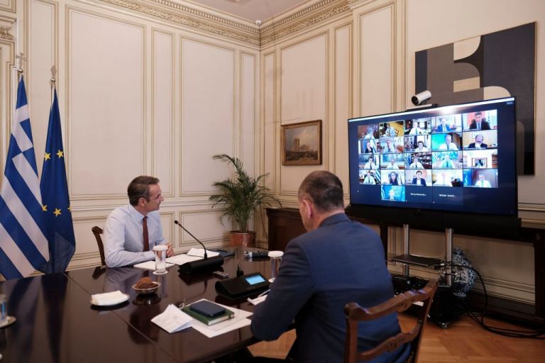 Μητσοτάκης στο Υπουργικό: Πρόσθετες παρεμβάσεις για τη στήριξη της εργασίας – Έτοιμοι για το άνοιγμα του τουρισμού