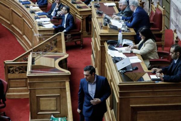 Μητσοτάκης-Τσίπρας: Η αθέατη όψη της σύγκρουσης για τη …σοσιαλδημοκρατία