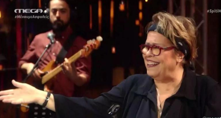 Δήμητρα Γαλάνη: Υπέροχες ερμηνείες στη συναυλία στο MEGA