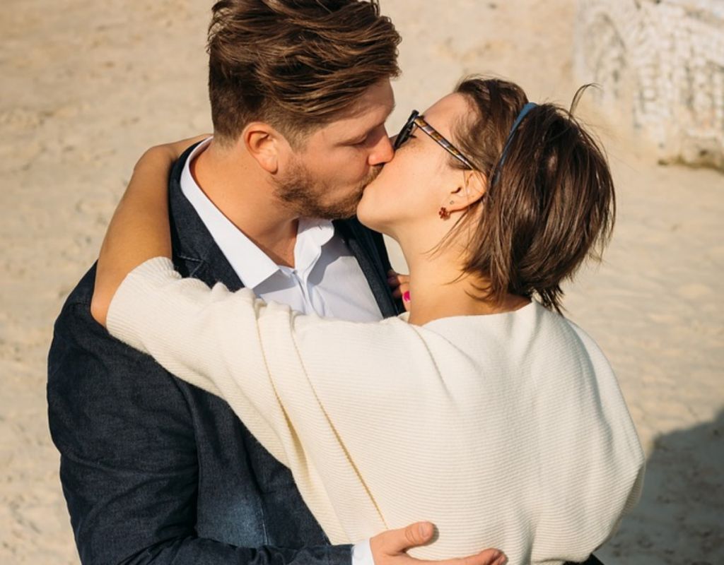 Έτσι θα καταλάβεις αν σε βλέπει μόνο για «ξεπέτα» ή… για σχέση