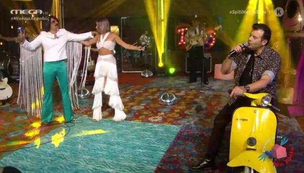 Τόνι Σφήνος: Σε λαϊκά μονοπάτια έβαλε τον Λάμπη Λιβιεράτο