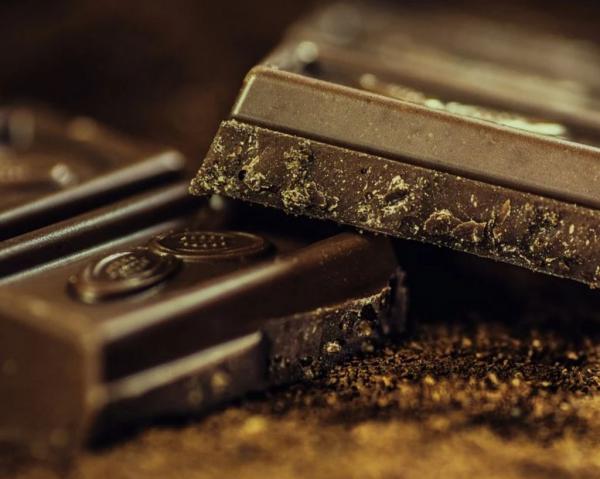 Έτσι συσχετίζεται η σοκολάτα με την υγεία και τον καρκίνο