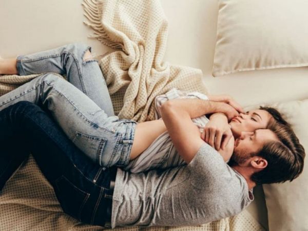 Όταν δύο ζώδια «μπλέκουν»… σε σχέση