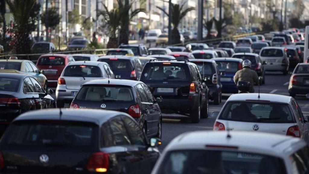 Αυξημένη κίνηση στην Αθήνα μετά την καταιγίδα – Ποιοι δρόμοι βρίσκονται στο «κόκκινο»