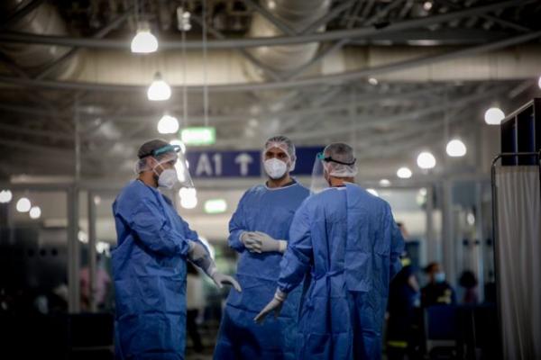 Τσακρής : Ο κοροναϊός θα επιστρέψει πιο δυναμικός, αν δεν προσέξουμε