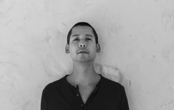 Σωτήρης Κοντιζάς : Παιχνίδια με τον γιο του στη Μύκονο